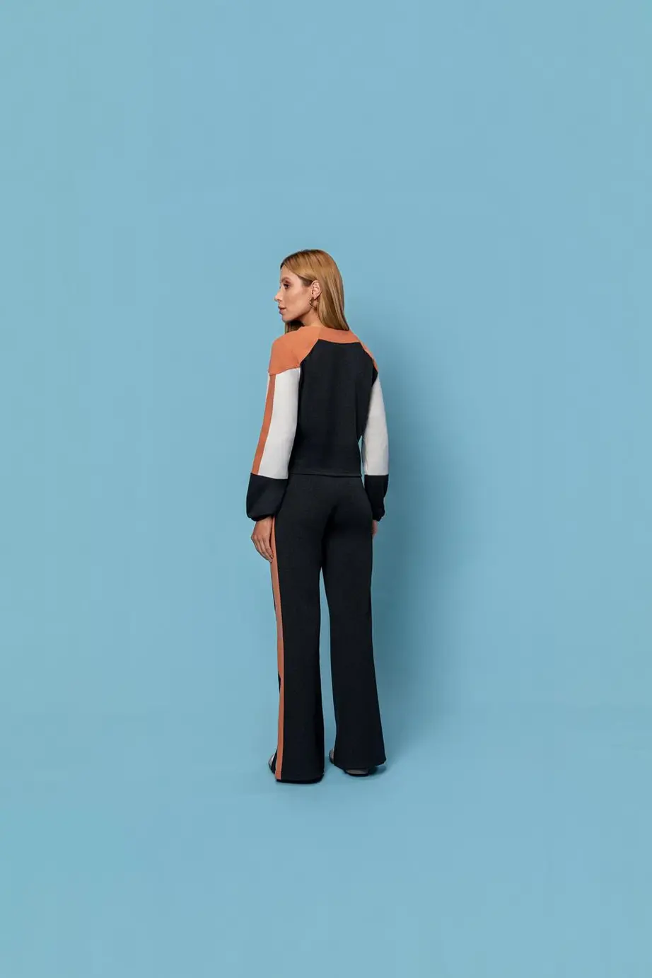 Blusa Classic Com Recortes
