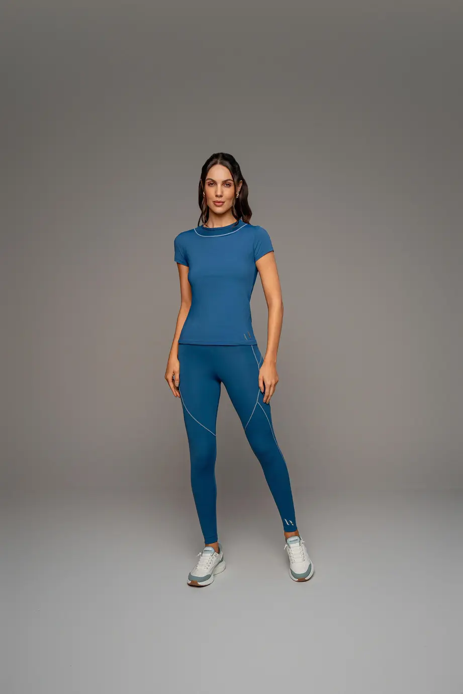 Blusa Amni Com Detalhe Em Rib
