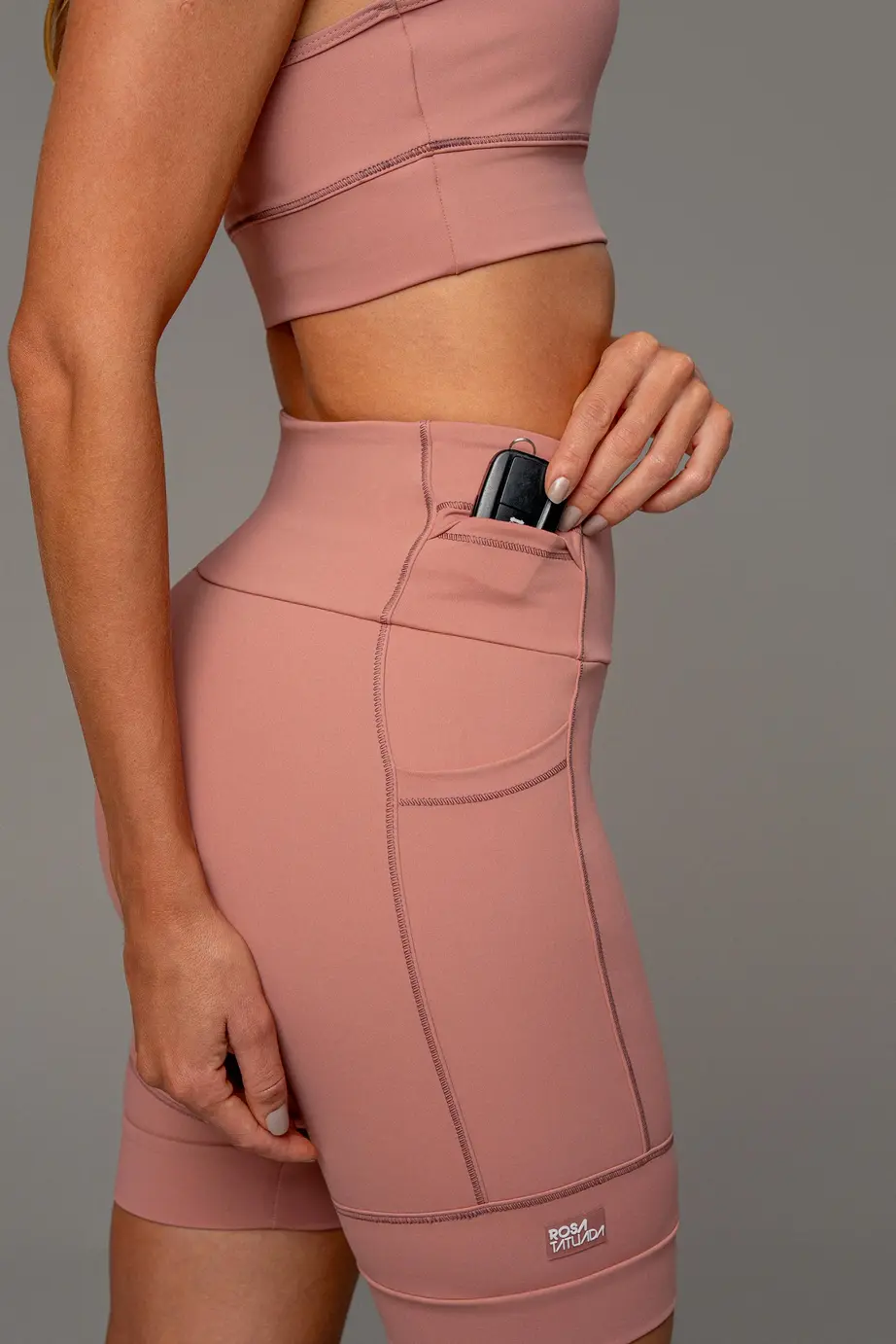 Short Running Detalhe Costuras E Bolsos